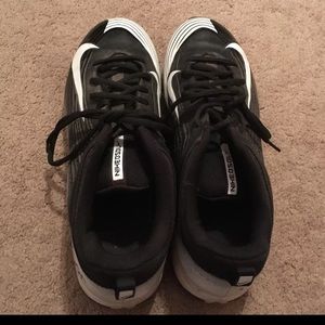 Nike soccer cleats size 10